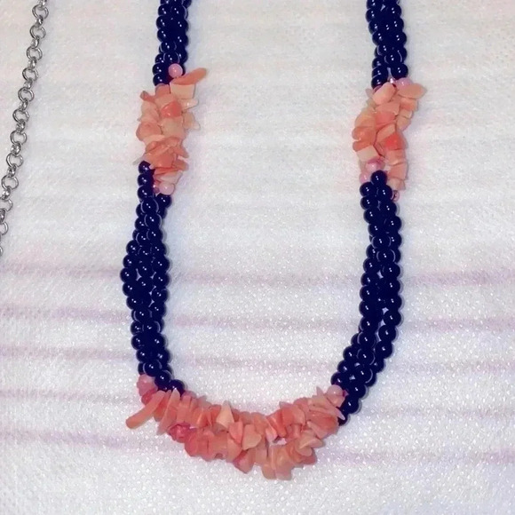 BUNDLE OF 4 NECKLACES FOR ONE PRICE, SEND ME YOUR OFFER I ACCEPT IT ! - Picture 4 of 9